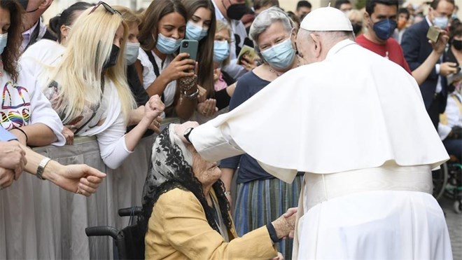 Pastoralne smjernice Dikasterija za laike, obitelj i život uz proslavu 1. svjetskoga dana djedova, baka i starijih osoba